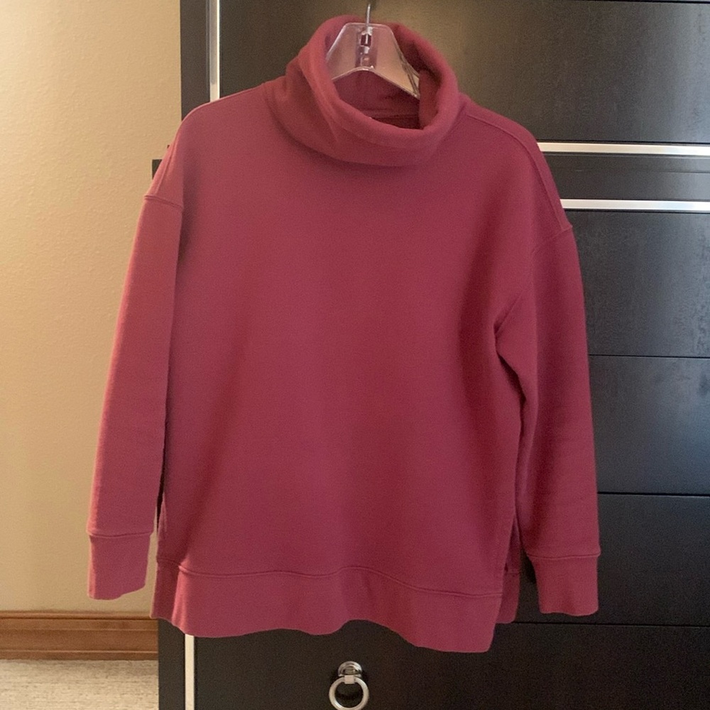Women’s Athleta Funnel Neck Sweatshirt